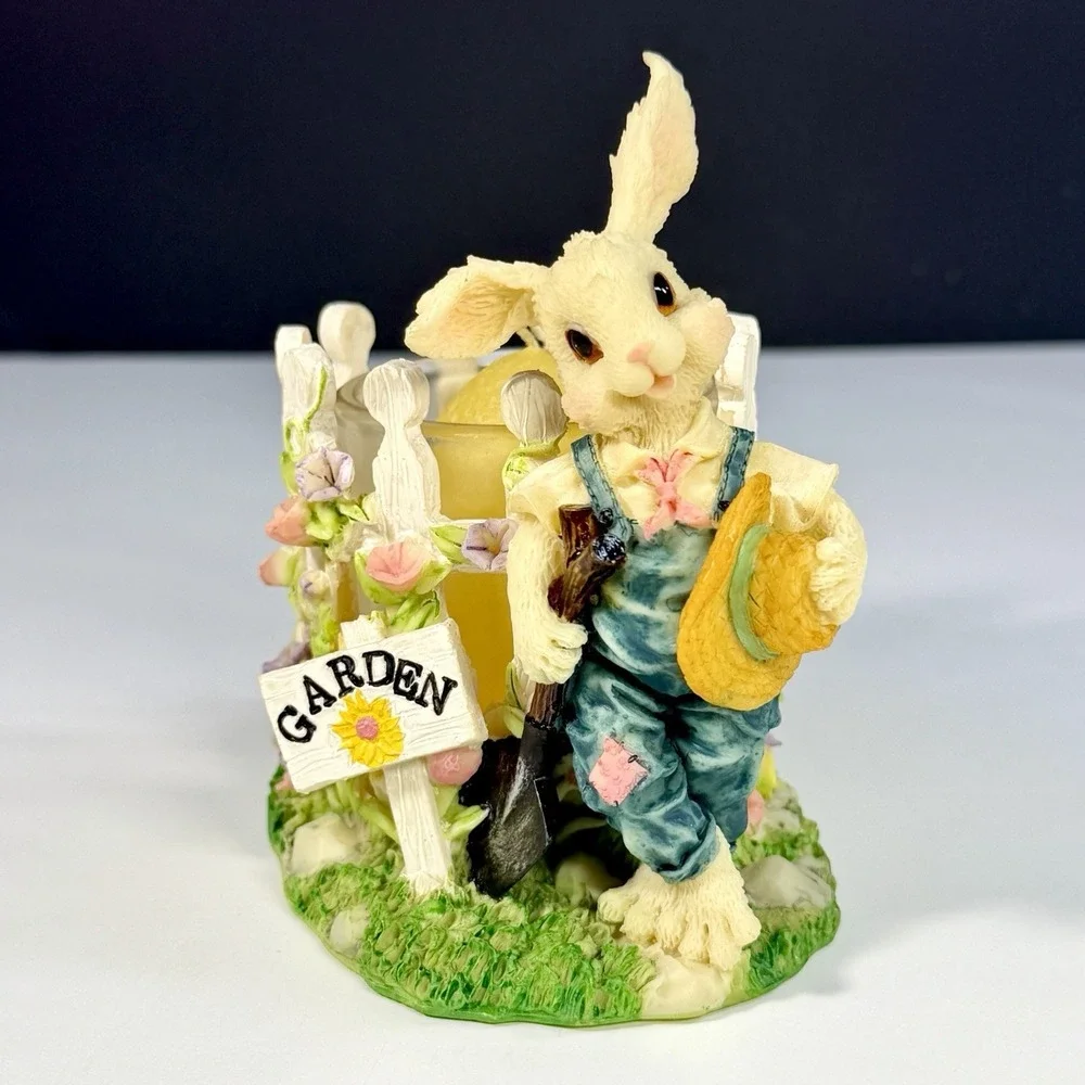 VTG Bunny Rabbit Easter‎ Garden Candle Holder Picket Fence Flowers Spring 4 1/2